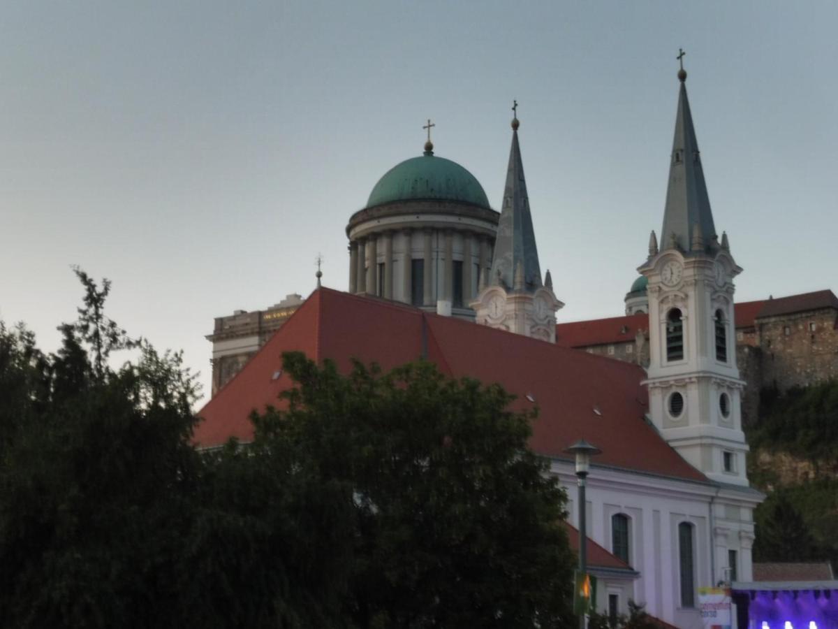 Nagyiek Haza / Granny'S House Apartment Esztergom Luaran gambar